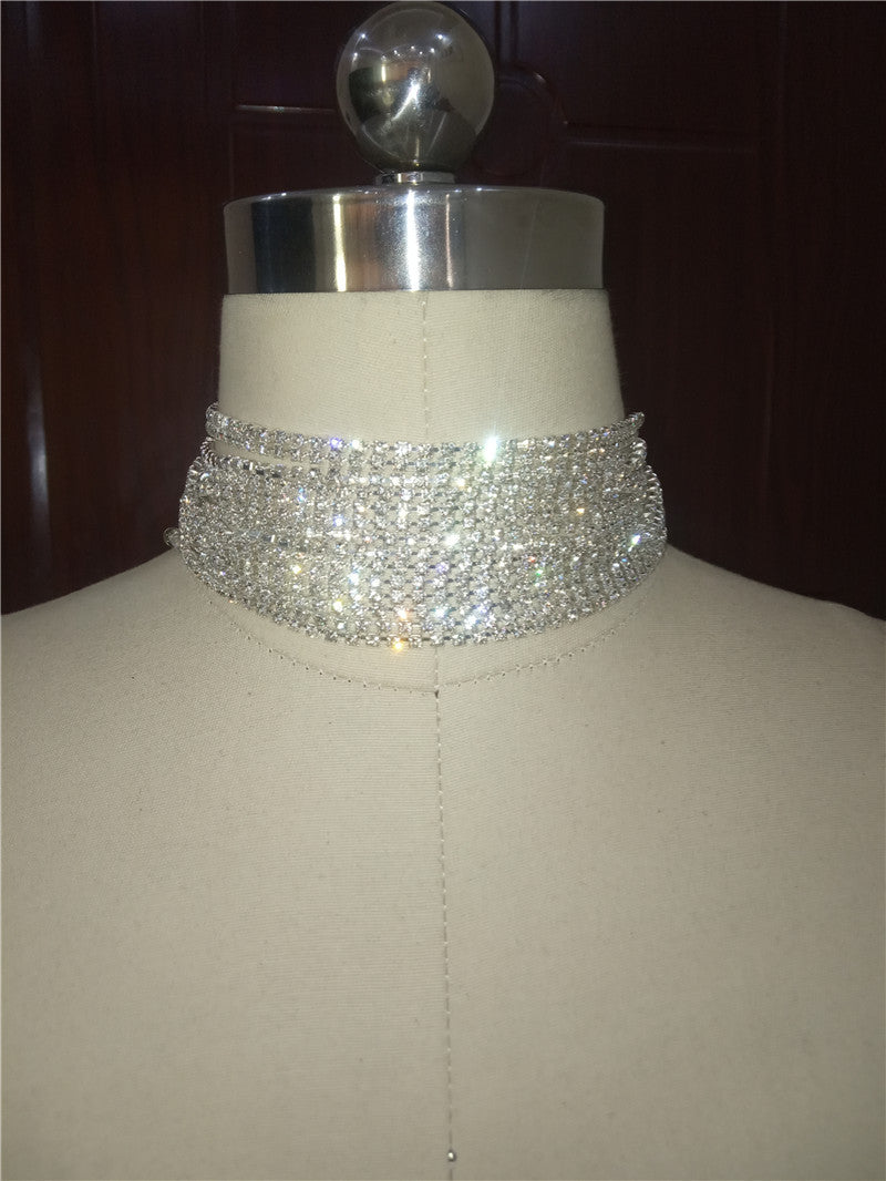 2025 luxury multi-layer diamond necklace, dazzling light flash diamond neck chain, gorgeous rhinestone collarbone chain around the neck women 0203
