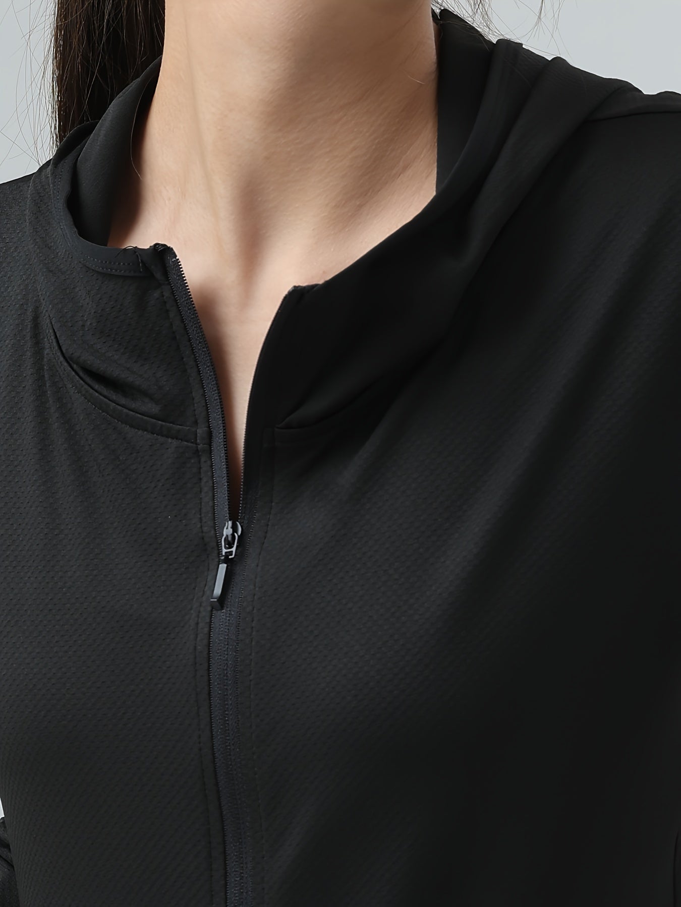 Trendy And Casual Women's Summer Sun Protection Jacket With A Light And Thin Material, Featuring UV Protection, Zipper, And A Hat, Perfect For Outdoor Activities