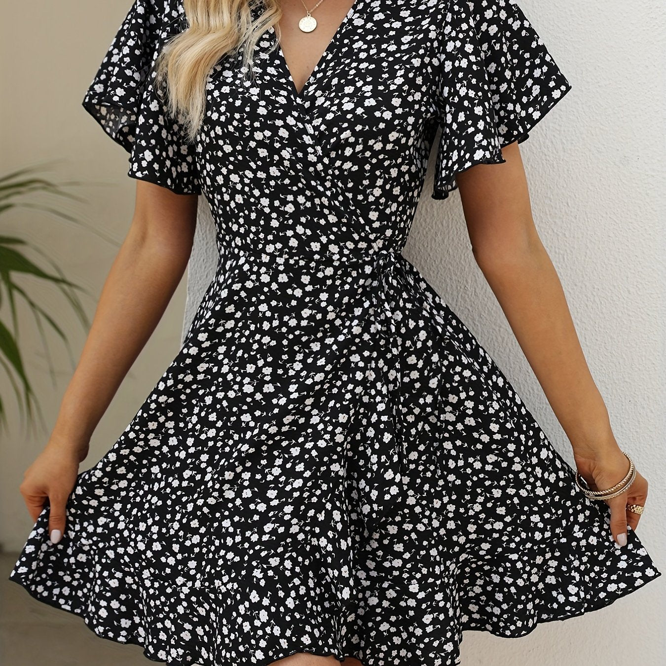 「lovevop」Floral Print Ruffle Hem Wrap Dress, Sexy Short Sleeve V-neck Dress For Spring & Summer, Women's Clothing