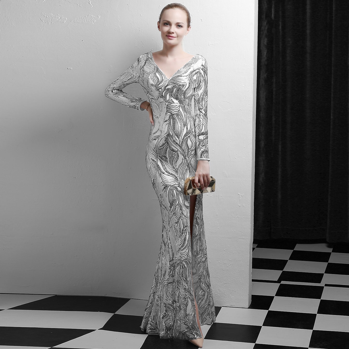 1526 #long deep V long-sleeved split nightclub performance host car model sequined party dress Chen Qixiong