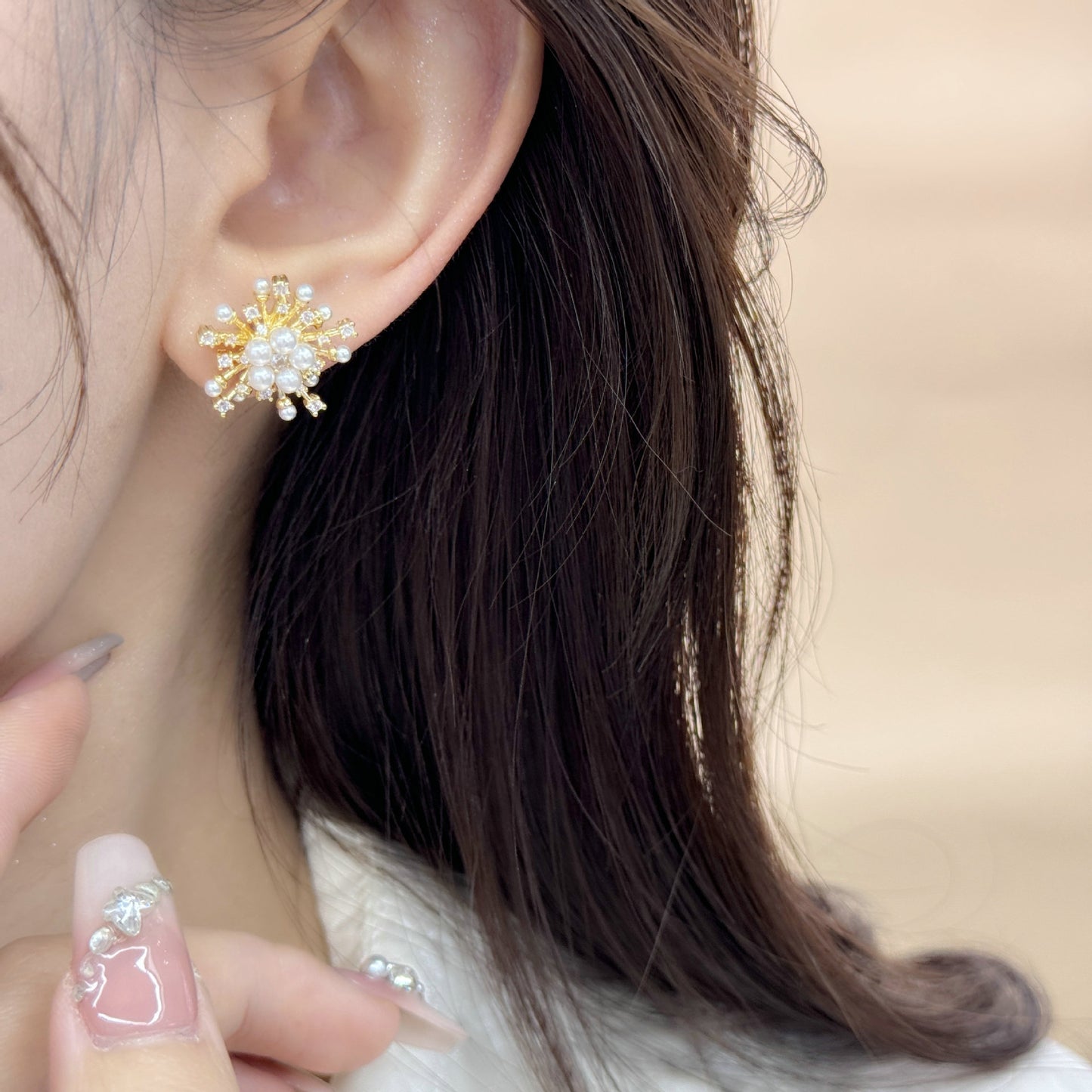 2025 Niche high-end micro-inlaid zircon fireworks pearl earrings women's s925 silver needle fashion light luxury temperament versatile earrings