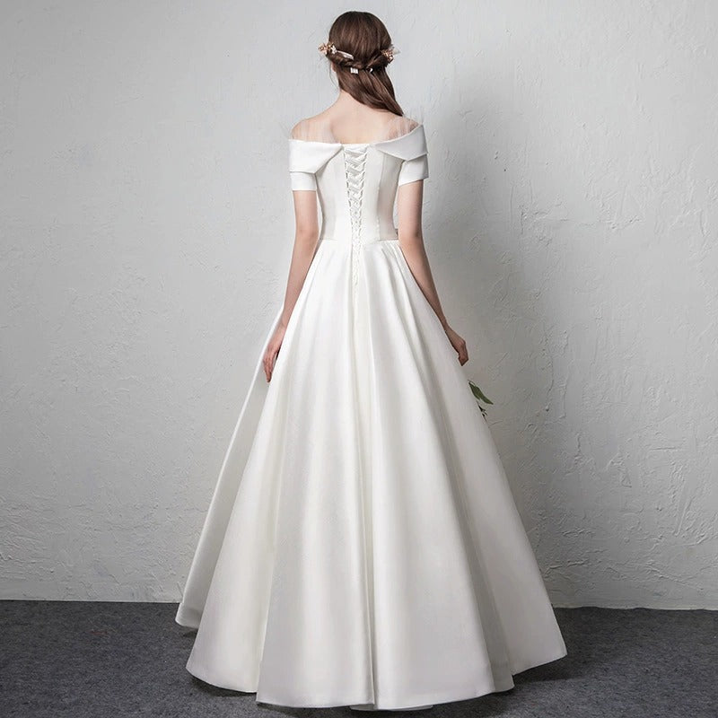 2025 light wedding dress certificate registration dress small white dress satin door dress Korean temperament small bride engagement