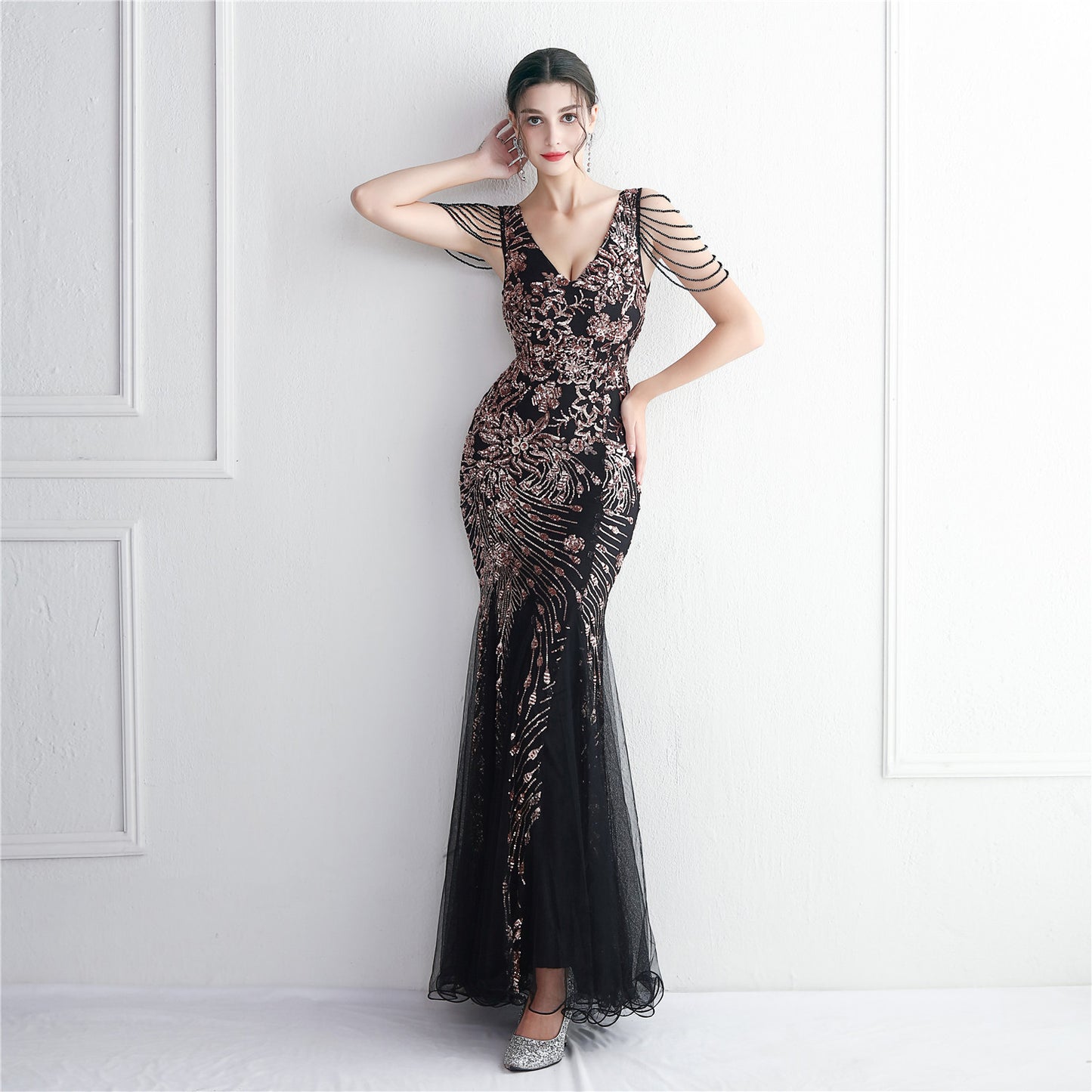 19606 #New bead mesh yarn craftsmanship beading temperament elegant annual meeting long fishtail sequined sexy dress