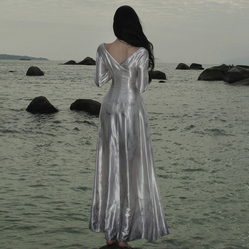 2025 high sense pure desire Spice girl style hollow v-neck dress temperament celebrity thin tube top waist long skirt