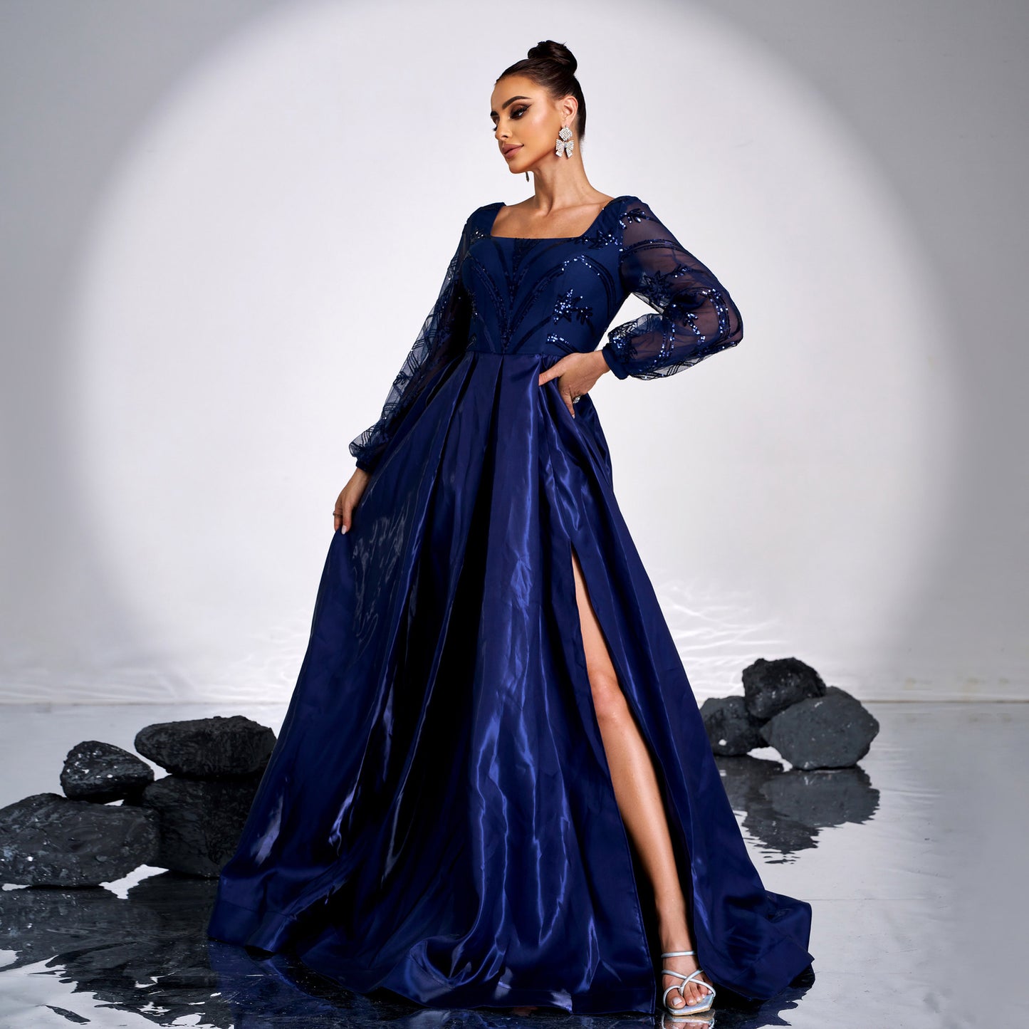 2025 high-end temperament long-sleeved square collar long sequined banquet big pendulum evening dress bridesmaid dress women