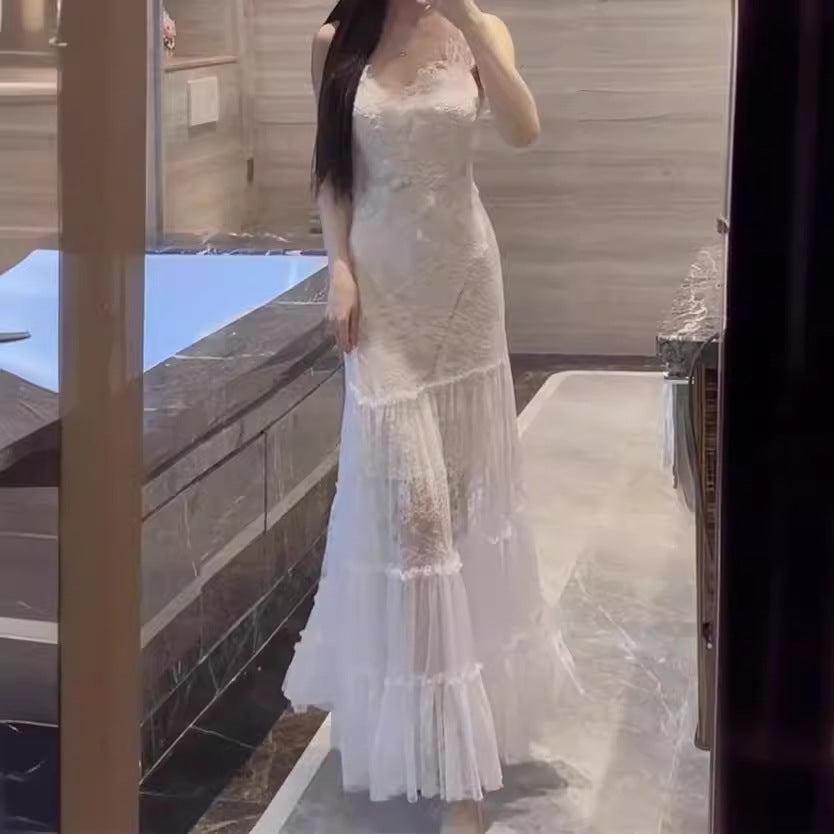 2025 Advanced temperament light familiar style exquisite exquisite Muse fan thin white suspender dress popular new summer