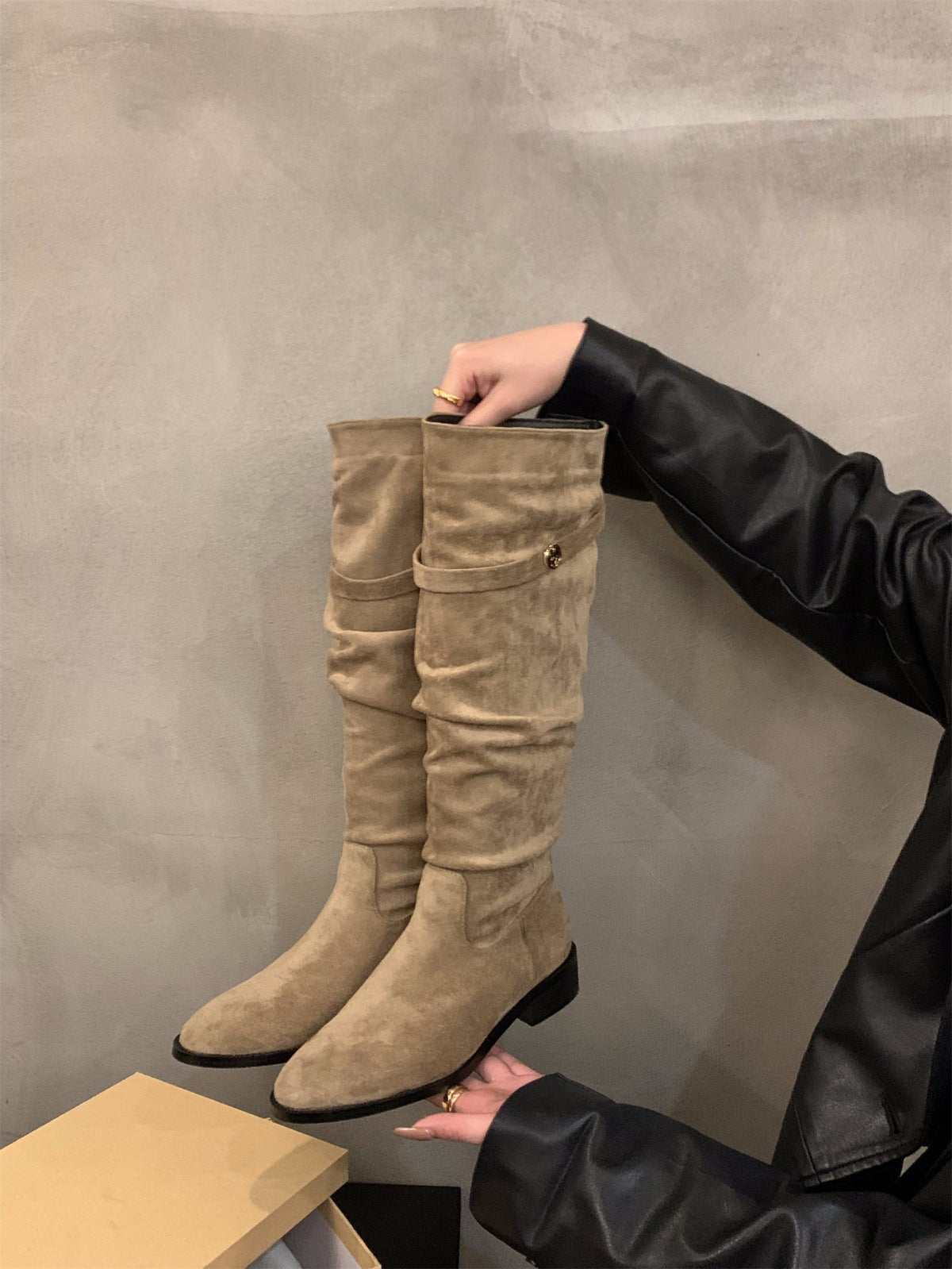 2025 Thick heel skinny boots women's shoes popular new autumn and winter piled boots medium tube knight long boots