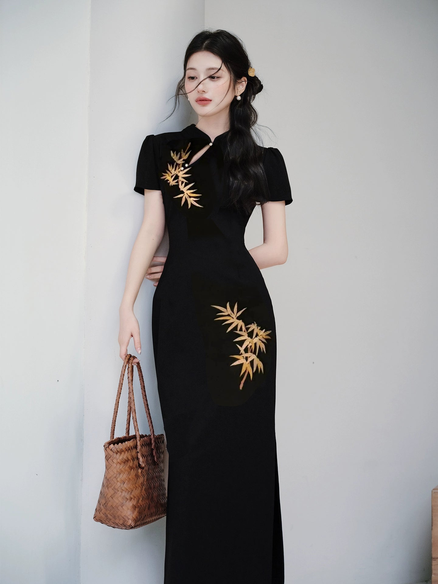 Summer women's clothing new Chinese style black national style golden bamboo embroidered retro cheongsam dress elegant temperament hip-wrapped dress