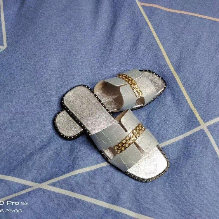 lovevop Women's Slippers New Summer Fashion Flat Sandals European Plus Size Women's Metal Chain Beach Flip Flops Female Sandals