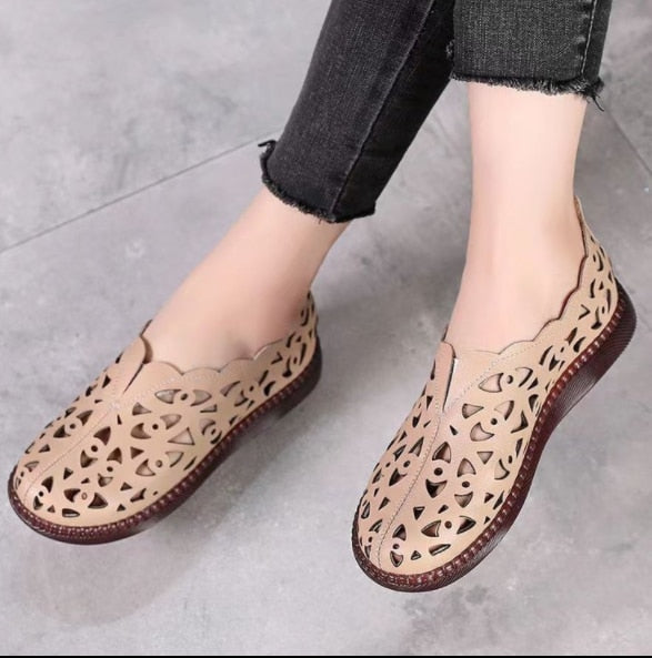 lovevop Plus Size Genuine Leather Spring Summer Sandals Breathable Hole Boots Flat Soft Non-Slip Comfortable Sandalias De Mujer