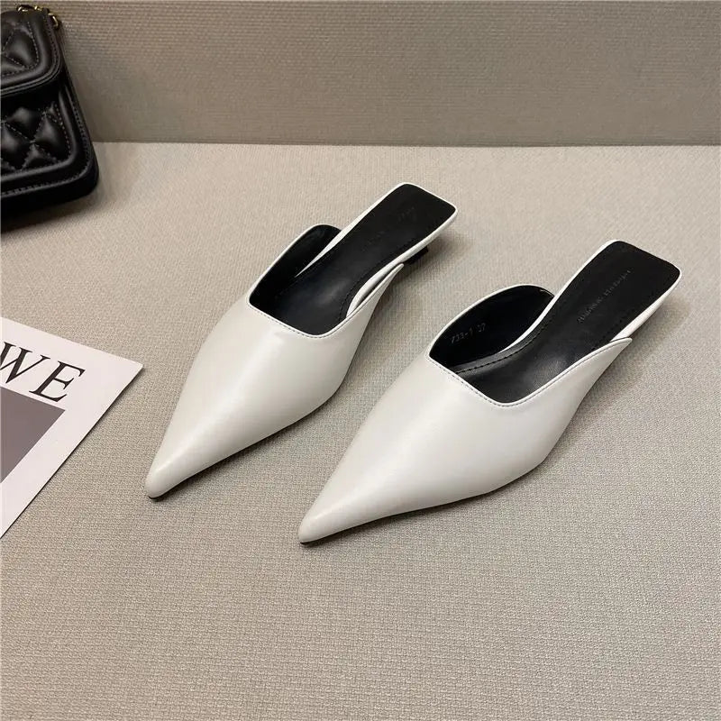 lovevop- New Low Heel Slippers Summer Close Toe Outdoor Mules Casual Pumps Street Style Mum‘s Sandal Slip On Half Slippers Loafers