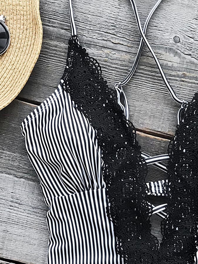 Women's Lace Edge Slim Sexy Backless Solid Color V-Neck One-Piece Swimsuit