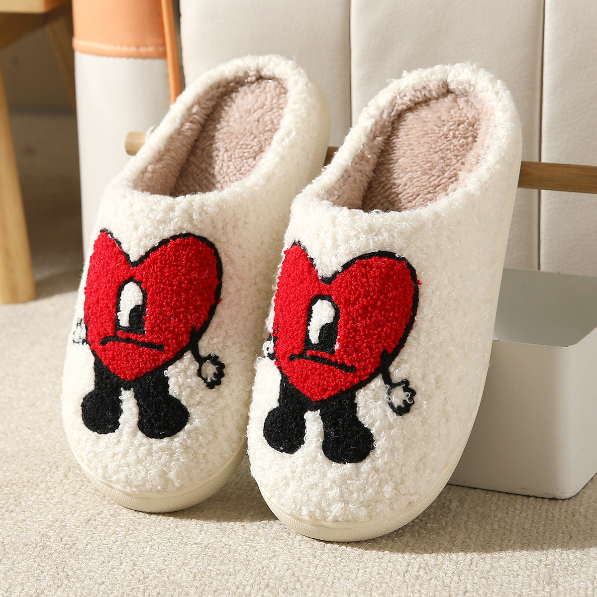 「lovevop」Cute Cartoon Plush Bedroom Slippers - Anti-Slip Home Shoes for Comfort and Style!