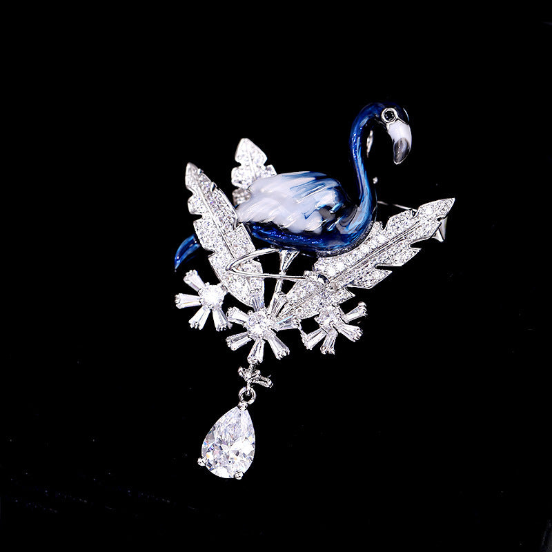 2025 Korean fashion coat accessories shine zircon temperament elegant coat high-end animal corsage flamingo brooch