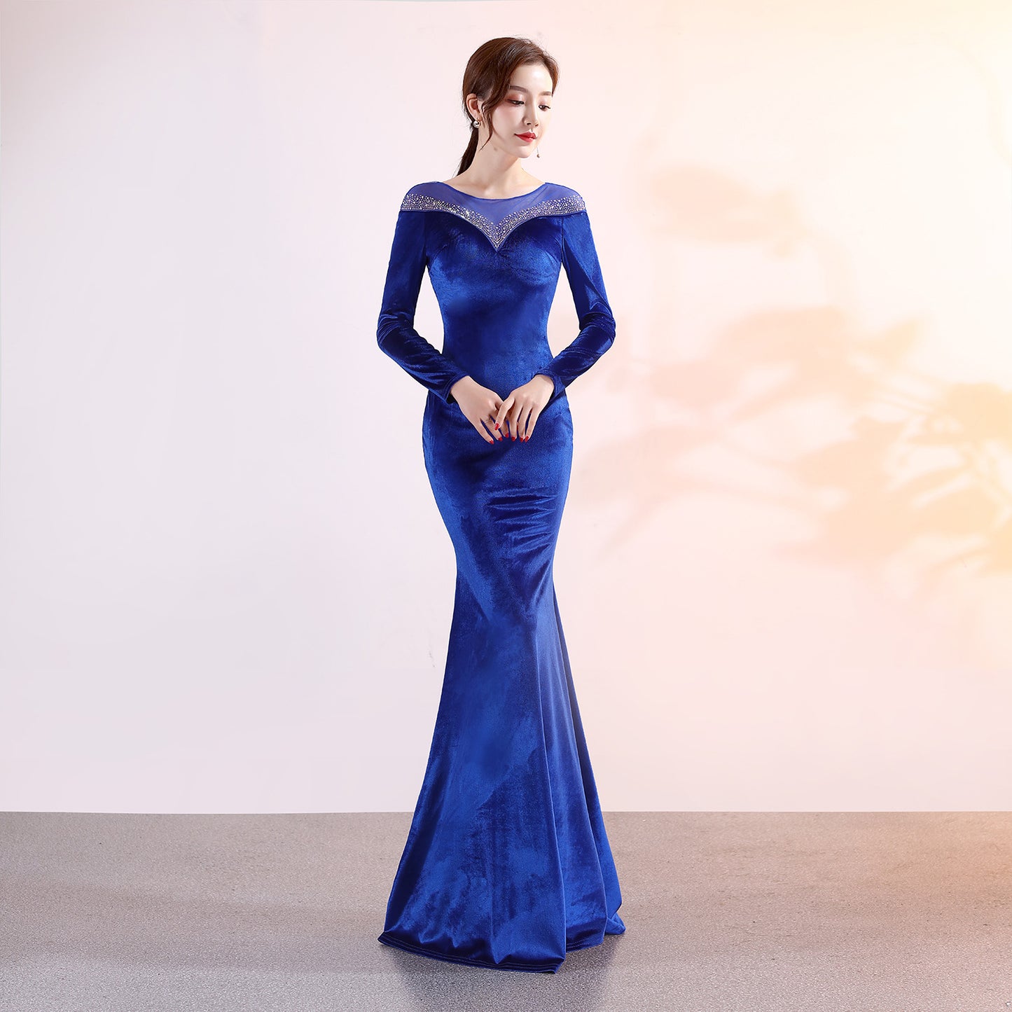 1209 Velvet Banquet Evening Dress Winter Long Sleeve Company Annual Meeting Host Long Fish Tail Party Party Party