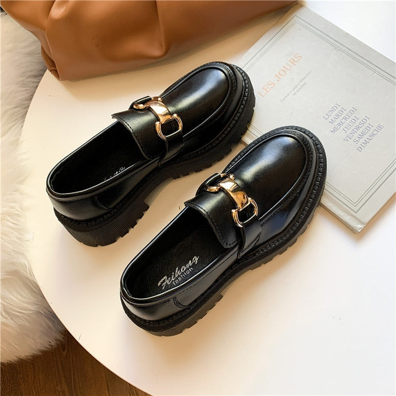 Back to college  Spring And Autumn New Women's Flat Shoes Ladies Leather Platform Shoes Casual Buckle Shoes Ladies Fashion All-Match Shoes