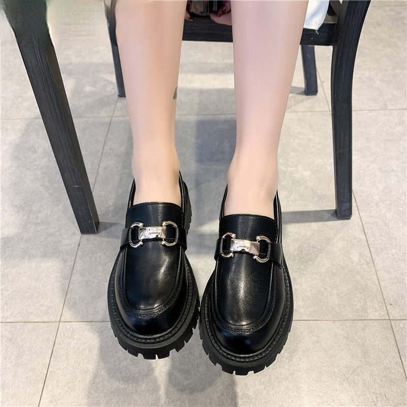 Back to college  Spring And Autumn New Women's Flat Shoes Ladies Leather Platform Shoes Casual Buckle Shoes Ladies Fashion All-Match Shoes