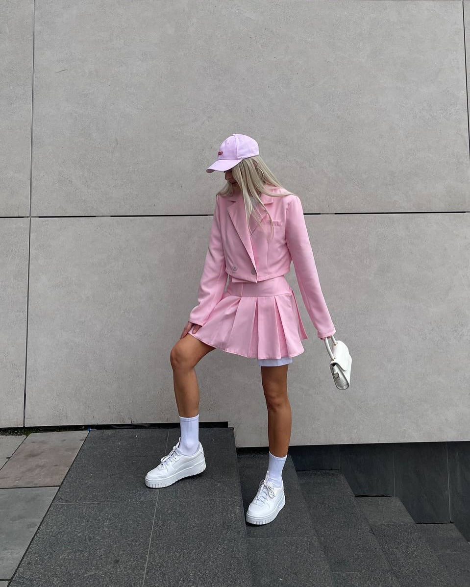 new  style short V-neck long-sleeved loose suit top high waist pleated skirt set New explosion