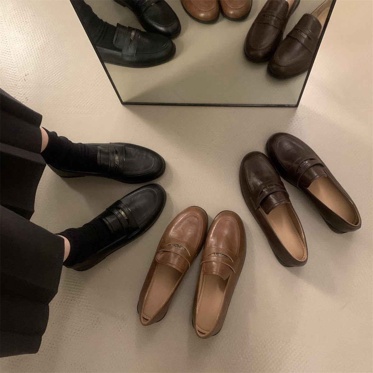 2025  British college style flat-bottomed small leather shoes women's autumn popular new fashionable round head casual versatile loafer single shoes