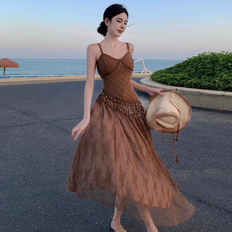 2025 Ethnic style suspender dress women's summer new retro temperament high sense heavy industry fringed lace vacation skirt