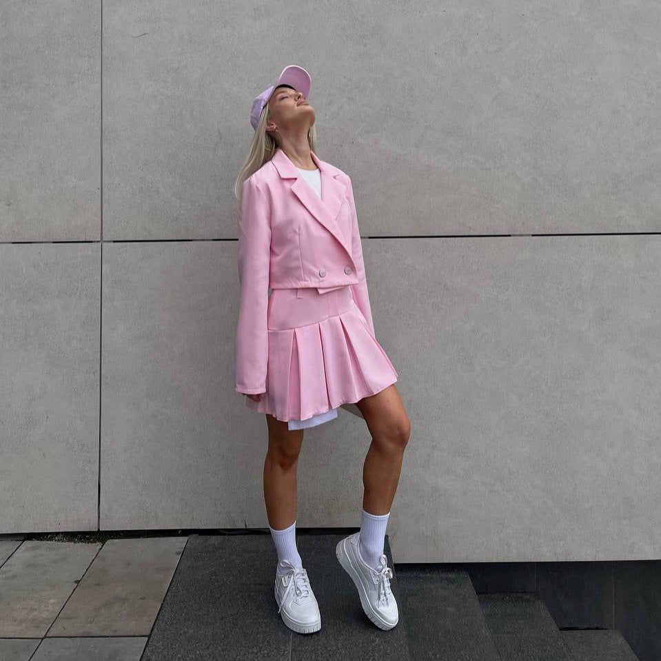 new  style short V-neck long-sleeved loose suit top high waist pleated skirt set New explosion