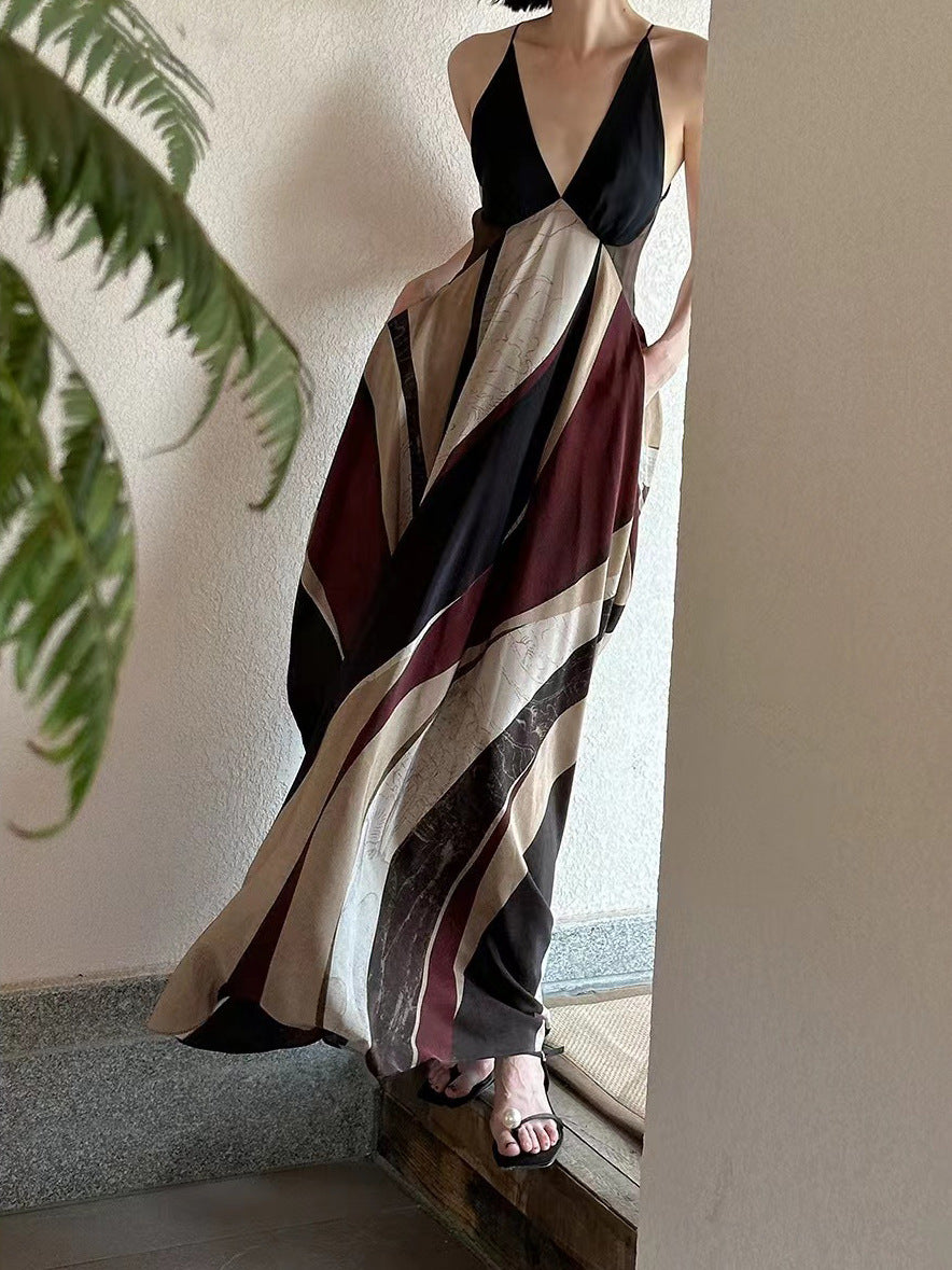 2025 Classical cold feeling retro distant mountain dai dou stacked silk satin niche design abstract printing stand-up dress