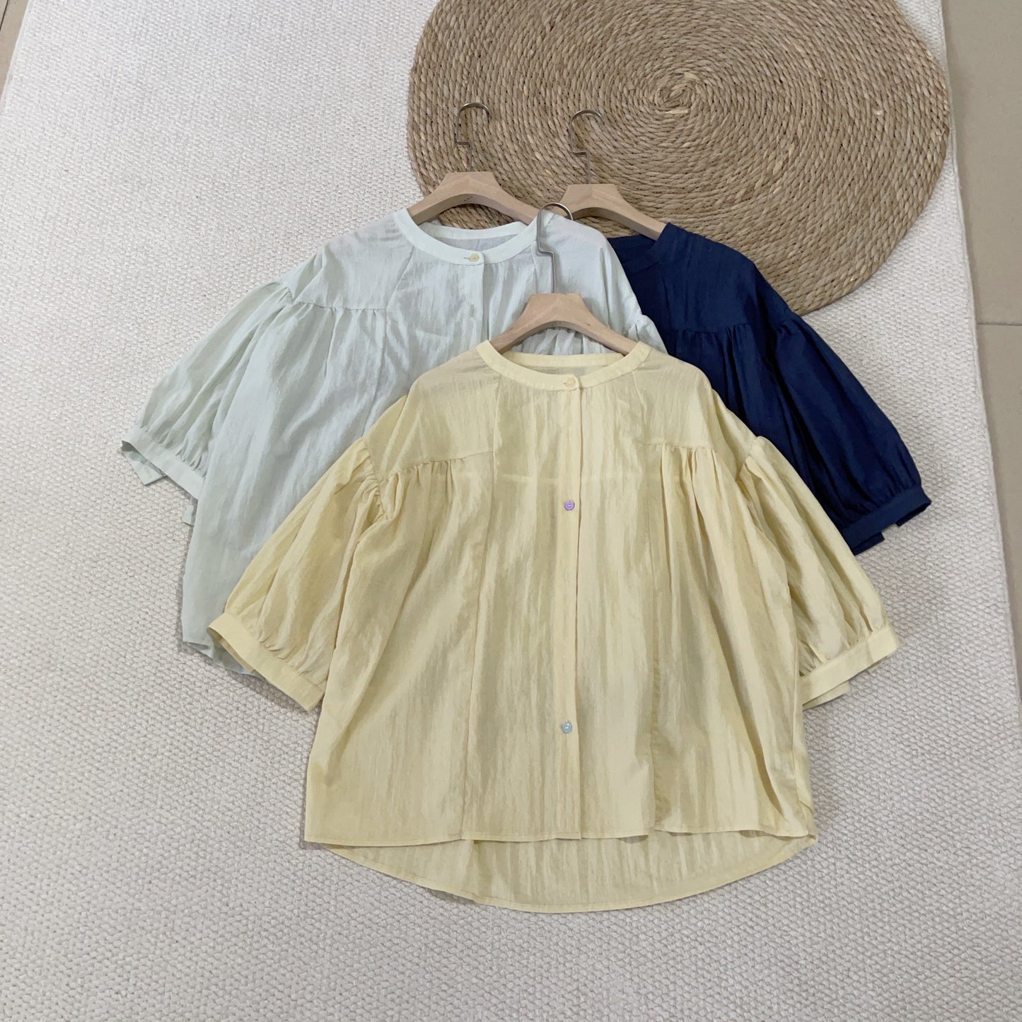 2025 Summer Japanese Literature and Art Mori Small Stand-Up Collar Middle Sleeve Color Button Doll Shirt Small Shirt