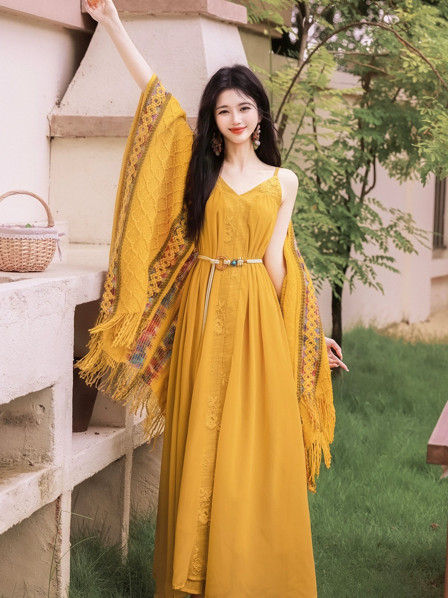 Summer is very beautiful, southern  seaside vacation dress, suspender long dress with shawl suit skirt, yellow grassland dress.