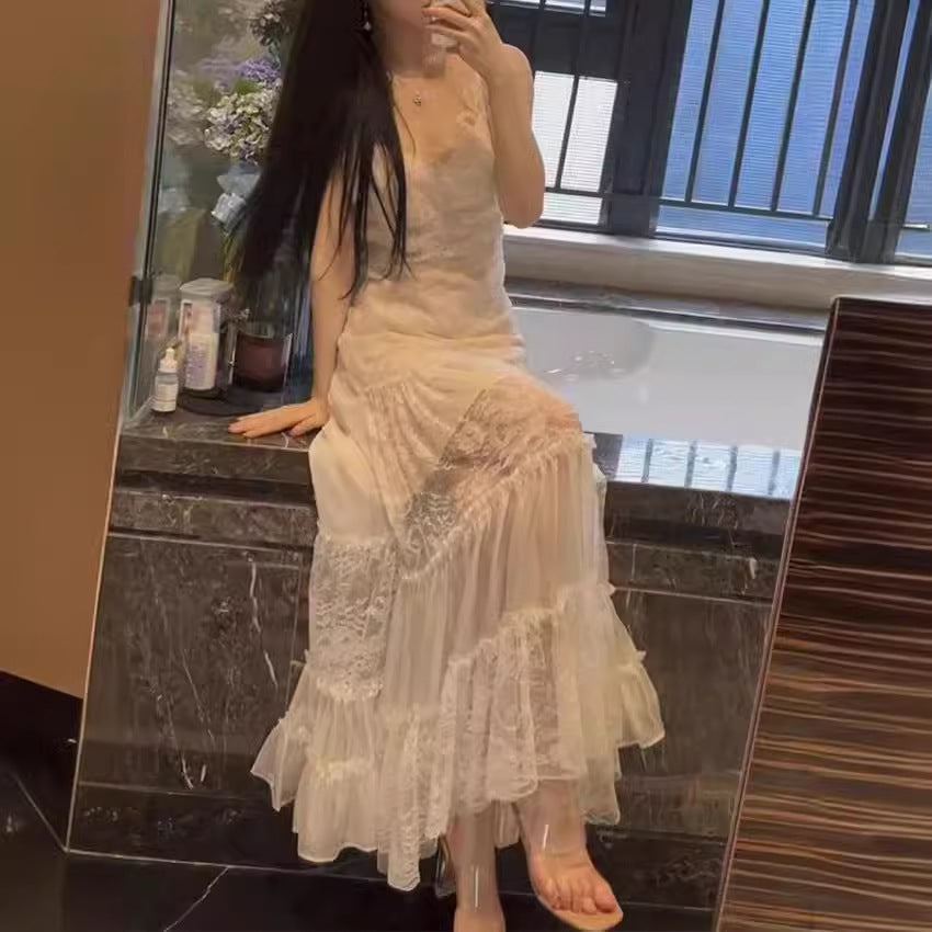 2025 Advanced temperament light familiar style exquisite exquisite Muse fan thin white suspender dress popular new summer