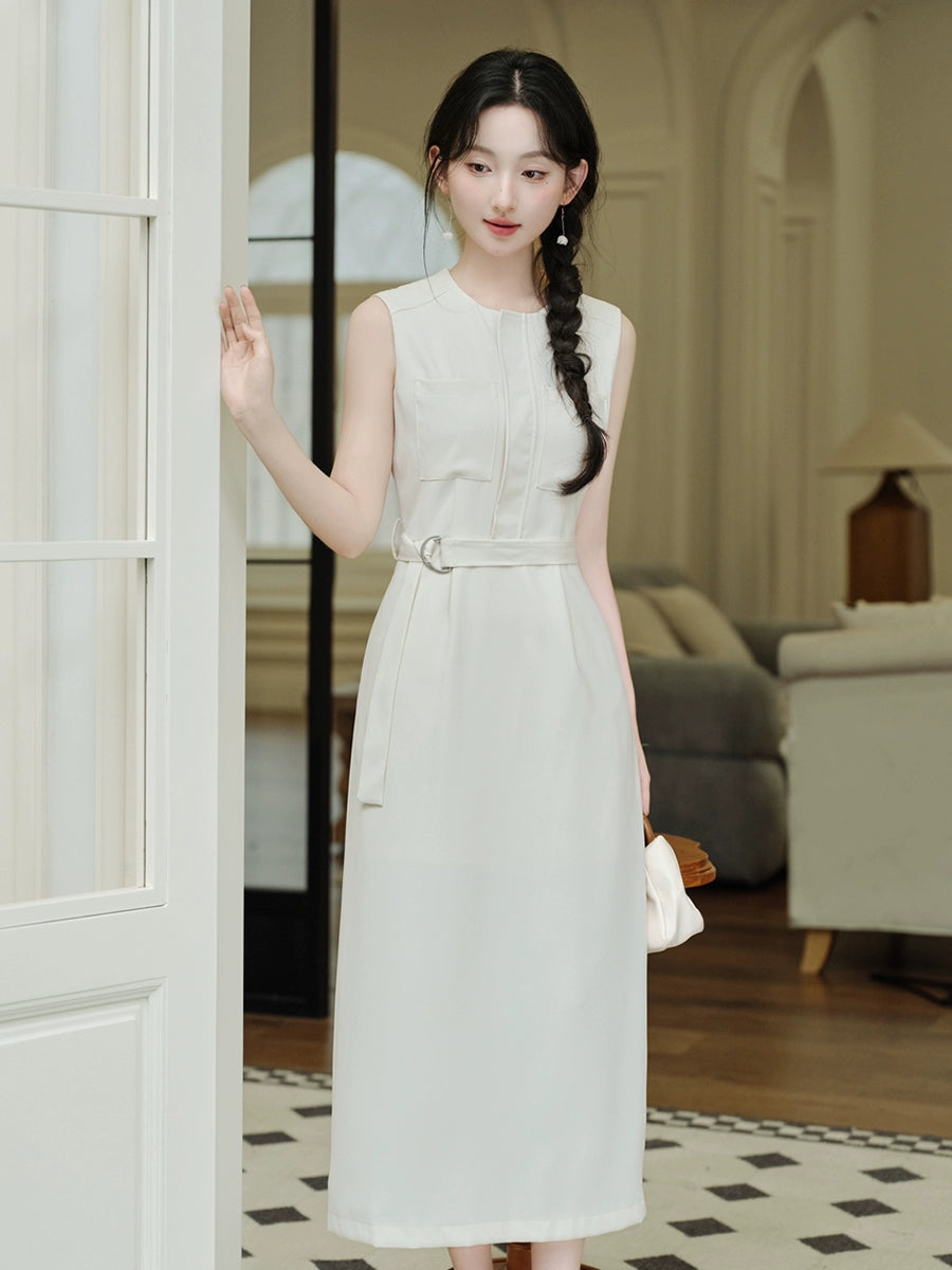 commuting wear white sleeveless vest dress women's summer 2025 new small temperament waist A-shaped skirt