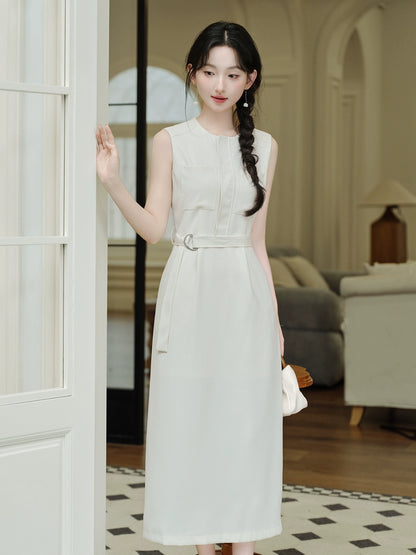 commuting wear white sleeveless vest dress women's summer 2025 new small temperament waist A-shaped skirt