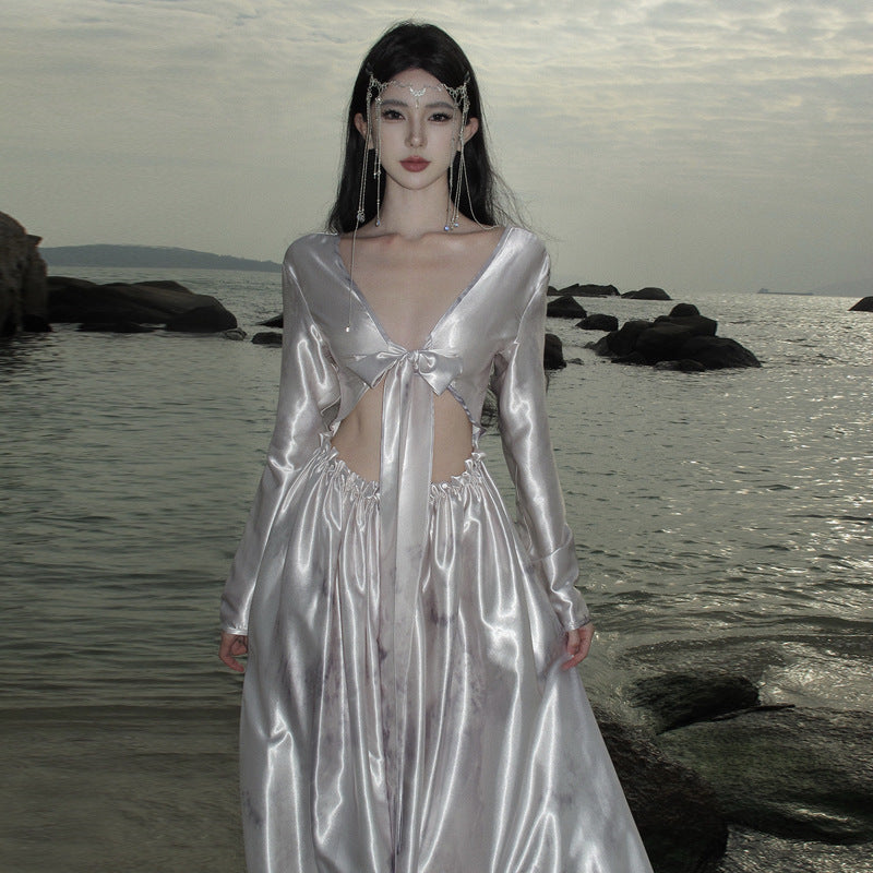 2025 high sense pure desire Spice girl style hollow v-neck dress temperament celebrity thin tube top waist long skirt