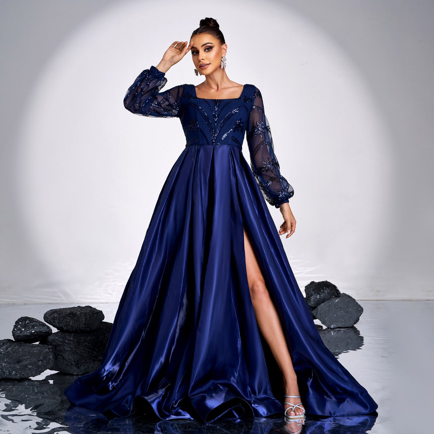 2025 high-end temperament long-sleeved square collar long sequined banquet big pendulum evening dress bridesmaid dress women