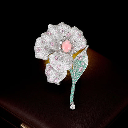 2025 Jewelry micro-inlaid zircon queen shell flower brooch luxury atmosphere elegant suit coat high-end accessories women