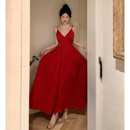 2025 Hepburn careful white retro red V-neck suspenders large skirt backless dress dressing gown dress dress