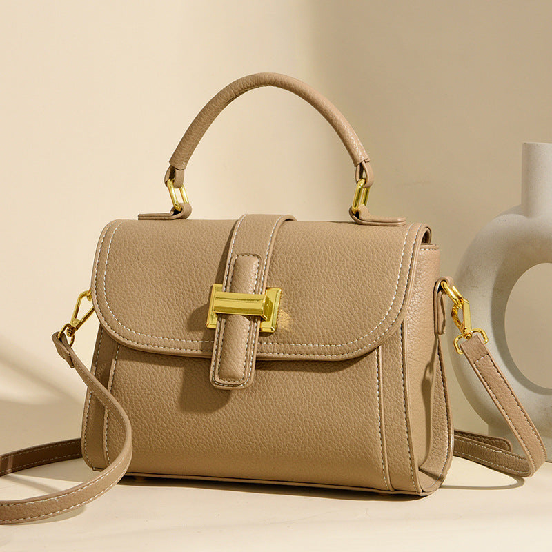 2025 Bags Autumn and Winter Premium Sense Delicate Handbags Women's Fashion Large Capacity Bags Crossbody Women's Versatile Shoulder Bags Wholesale