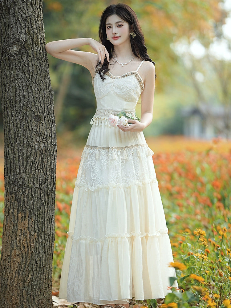 Bohemian retro dress women's summer seaside vacation skirt Yunnan Lijiang travel wear suspender suit