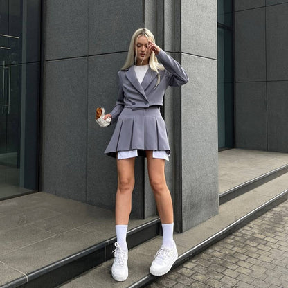 new  style short V-neck long-sleeved loose suit top high waist pleated skirt set New explosion