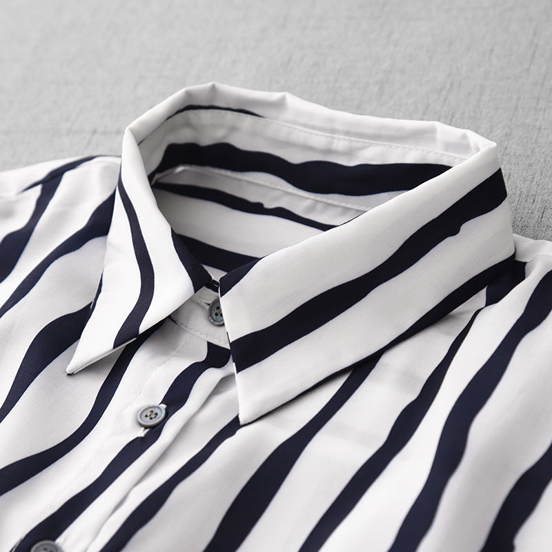 Loose casual striped shirt women's summer new short-sleeved top super good-looking unique and thin chic temperament shirt