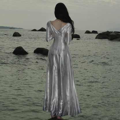 2025 high sense pure desire Spice girl style hollow v-neck dress temperament celebrity thin tube top waist long skirt