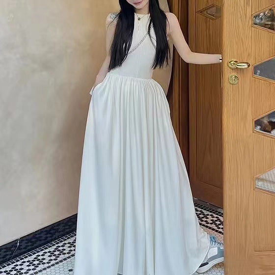 2025 In stock, Yi Mengling has the same COS style design long dress, slim and thin big pendulum dress.