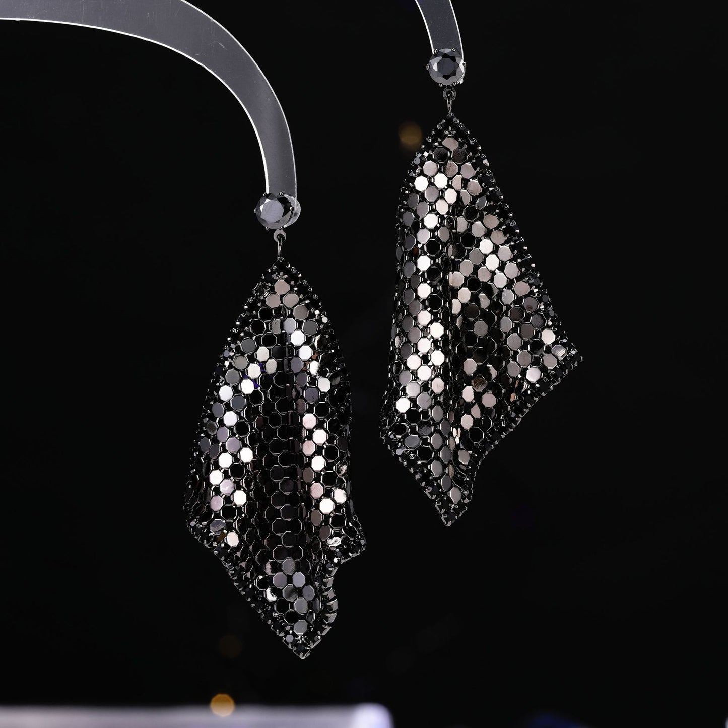 2025 New geometric rhombus sequined earrings s925 silver needle high-end exaggerated atmosphere zircon inlaid earrings earrings
