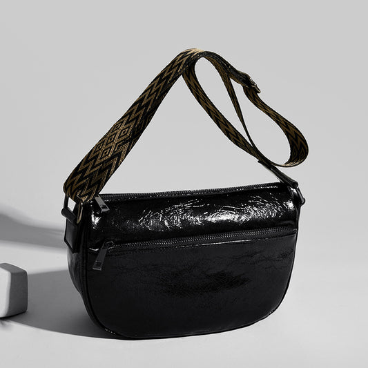 2025 New fashion leather messenger bag niche retro oil wax leather first layer cowhide shoulder bag casual versatile women's bag