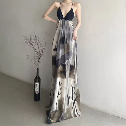 2025 Classical cold feeling retro distant mountain dai dou stacked silk satin niche design abstract printing stand-up dress