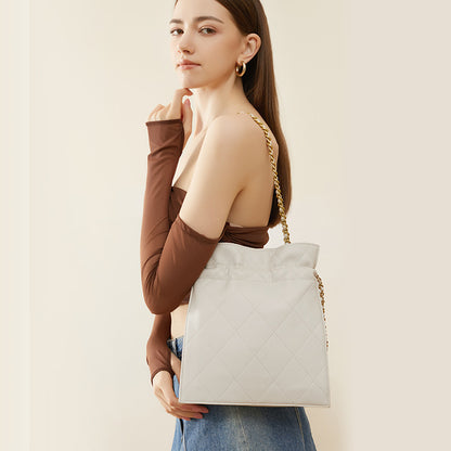 Strictly selected bucket lucky bag bag genuine leather popular tote bag women's large-capacity messenger bag shoulder bag diamond chain