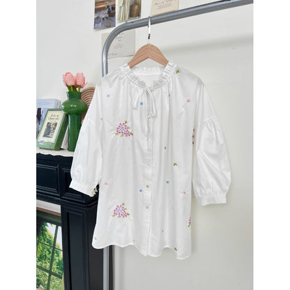 summer new literary and retro heavy industry embroidered flower short-sleeved shirt versatile lace collar lace-up shirt