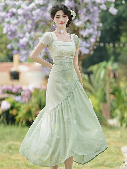 Cold artistic sense green dress summer women 2025 new temperament slim skirt unique and beautiful waist skirt