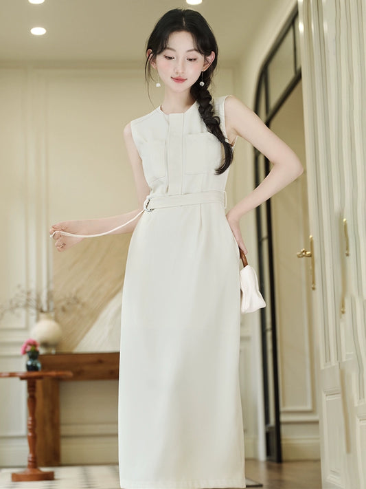 commuting wear white sleeveless vest dress women's summer 2025 new small temperament waist A-shaped skirt