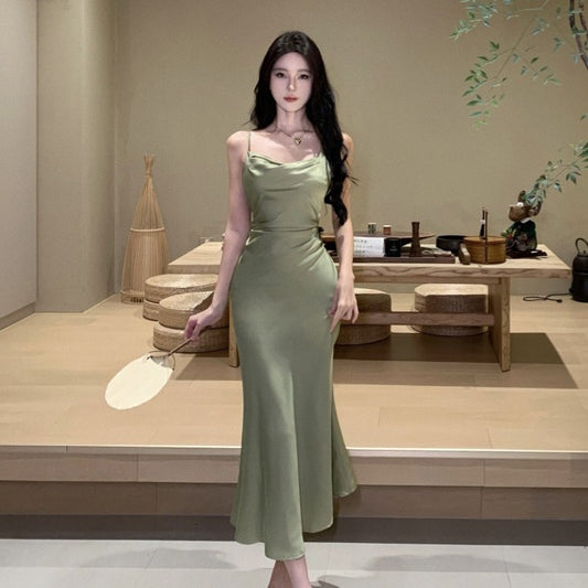 2025 high fashion temperament niche suspender skirt 2025 new commuter simple slim and thin medium and long skirt