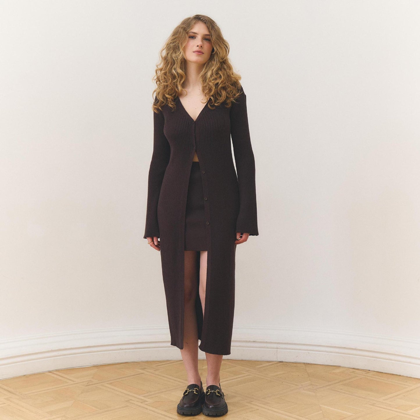 elegance temperament V-neck long knitted sweater women's early spring new wear open-ended long-sleeved knitted jacket